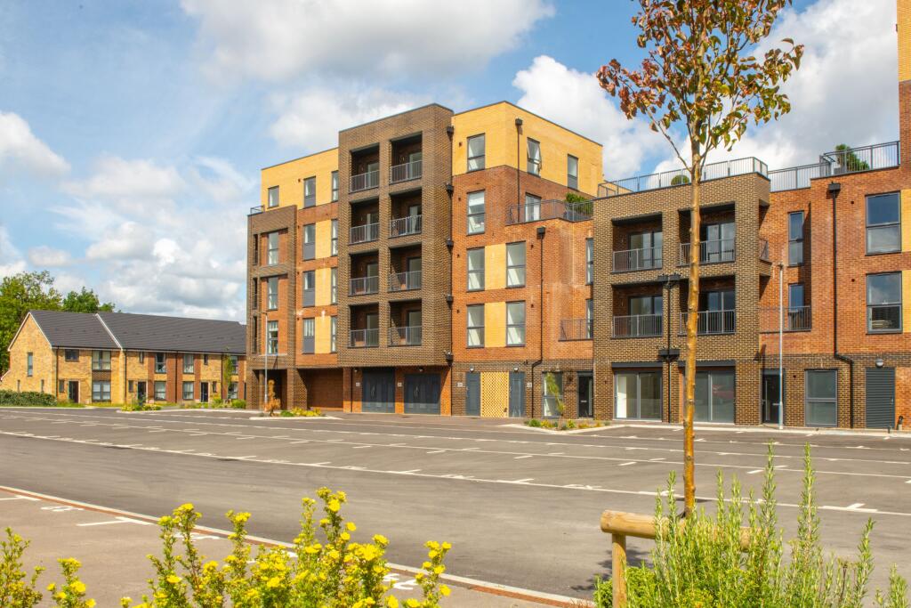 Main image of property: Meudon Avenue,
Farnborough,
GU14 7HP
