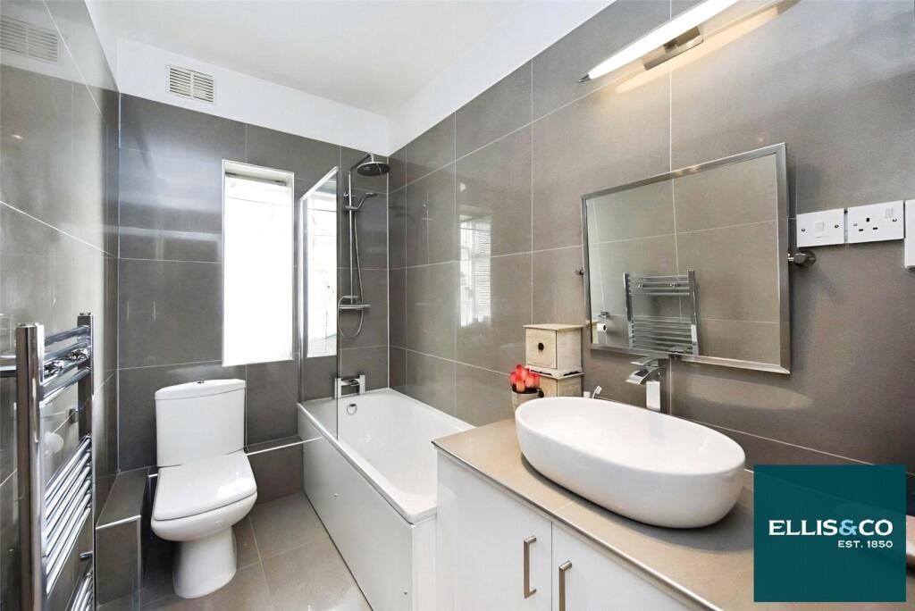 Main image of property: Finchley Road, Temple Fortune, NW11