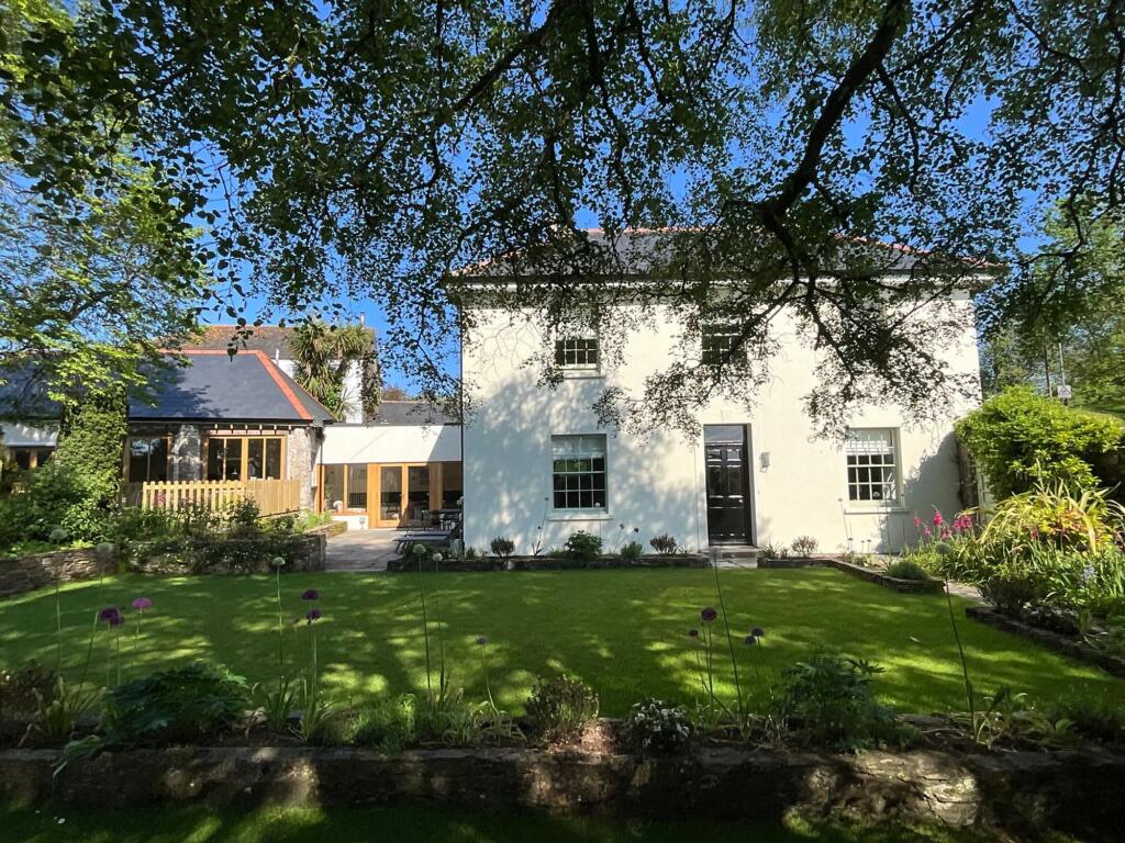 Main image of property: Palm Cross, Modbury, PL21