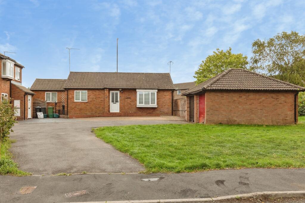 Main image of property: Windsor Close, Stoke Gifford, Bristol
