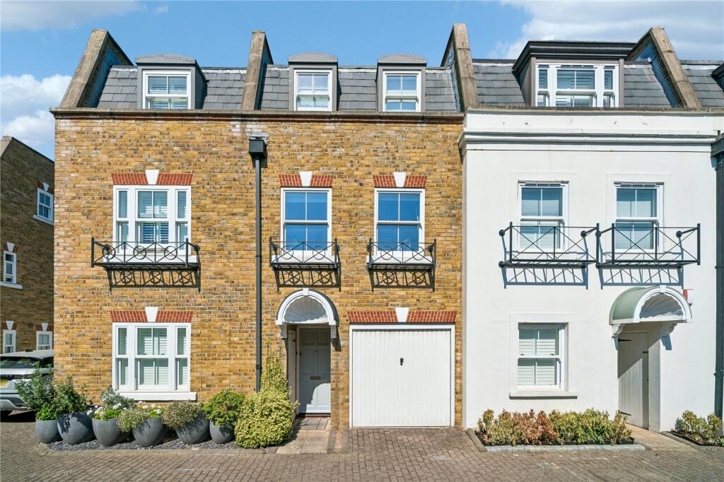 Main image of property: Fielding Mews, London, SW13