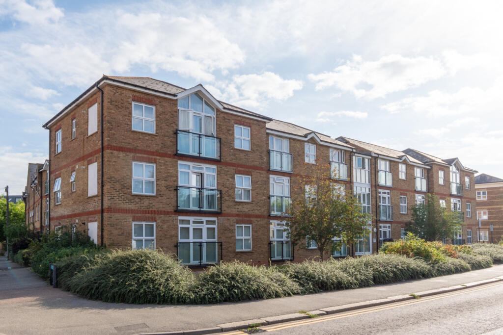 Main image of property: Stort Road, Bishop's Stortford, Hertfordshire, CM23
