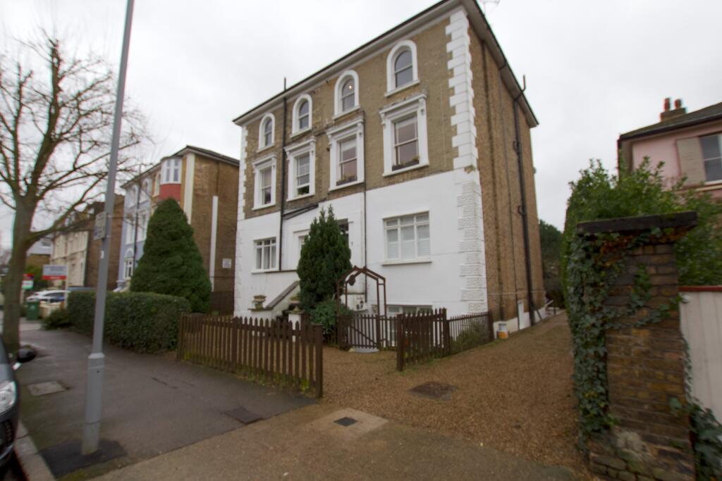 Main image of property: St Leonards Road, Surbiton, London, KT6
