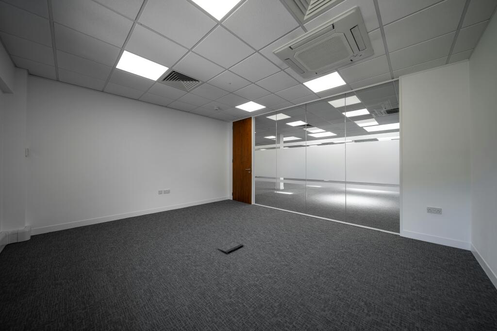 Spinnaker House First Floor Internal 11.jpg