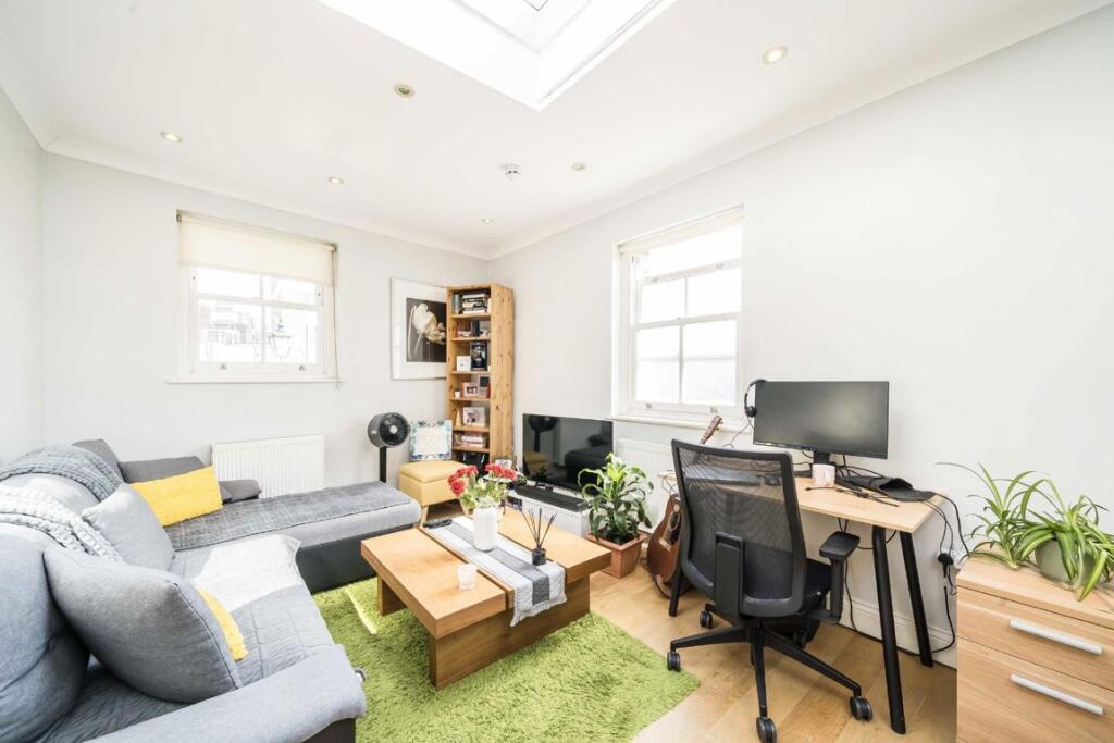 Main image of property: King Street, Hammersmith