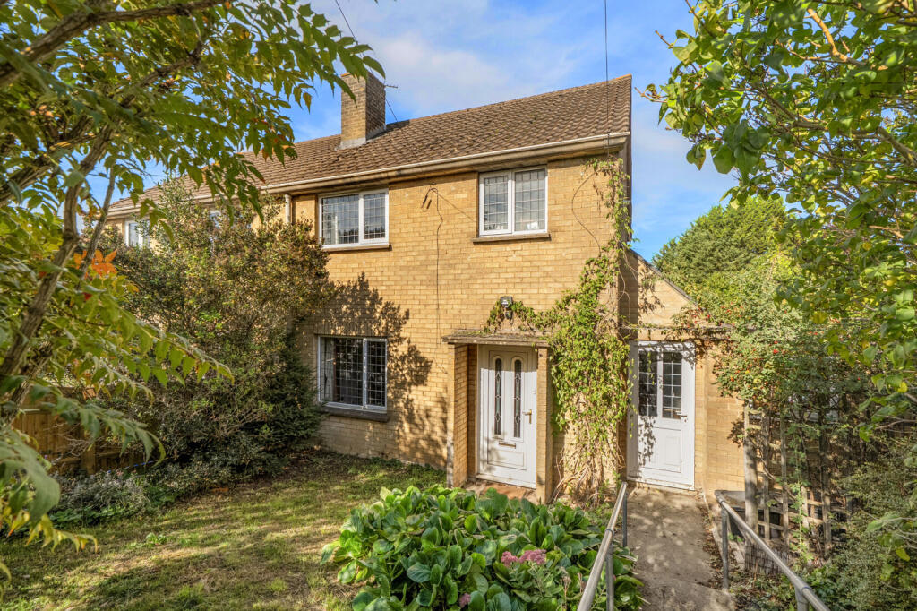 Main image of property: Hailey Avenue, Chipping Norton, Oxfordshire