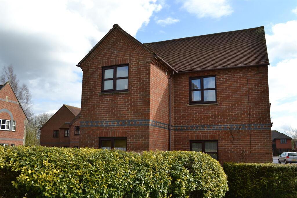 Main image of property: Field Gardens, Steventon