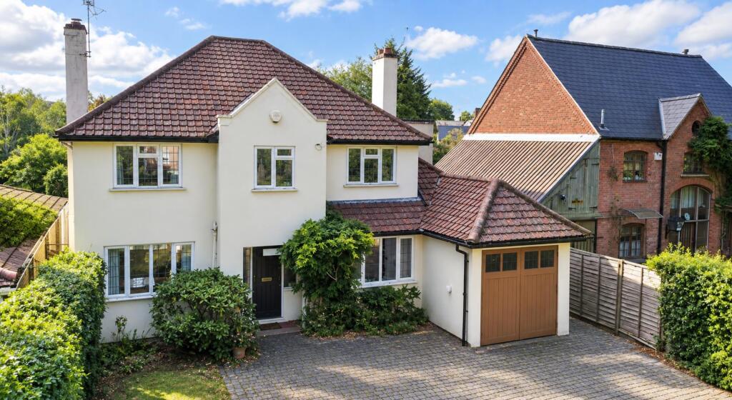 Main image of property: Lillington Avenue, Leamington Spa