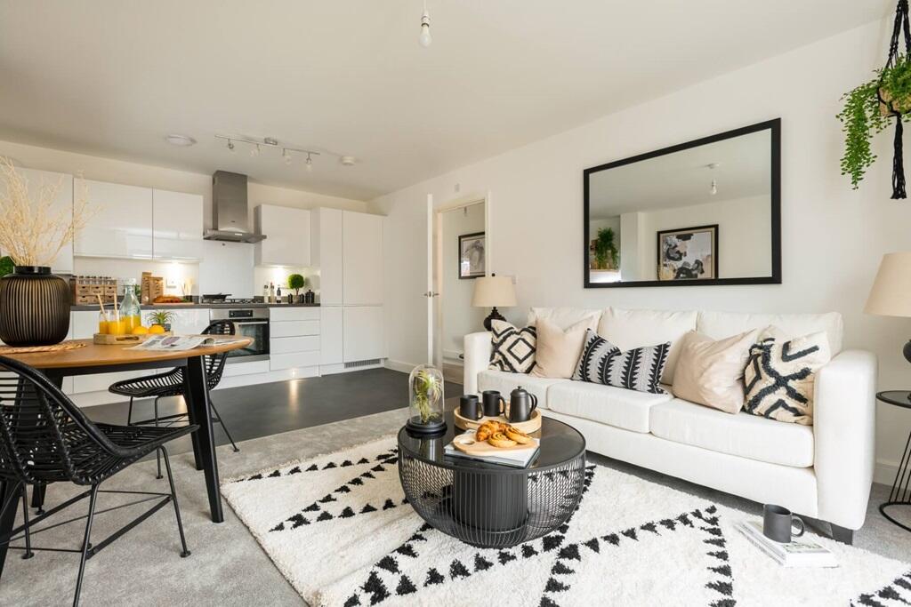 Main image of property: Webber Street,
Horley,
Surrey,
RH6 8SU