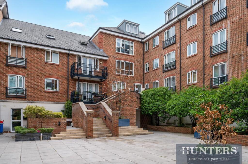 Main image of property: High Street, Brentford