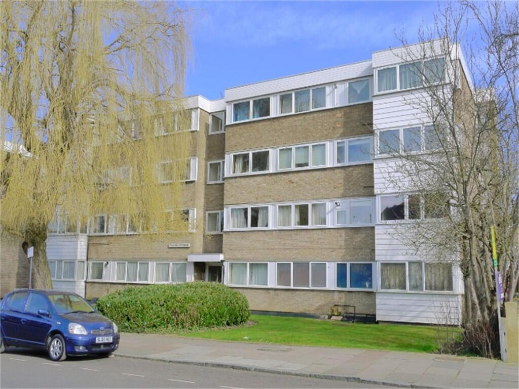 Main image of property: Deanswood
