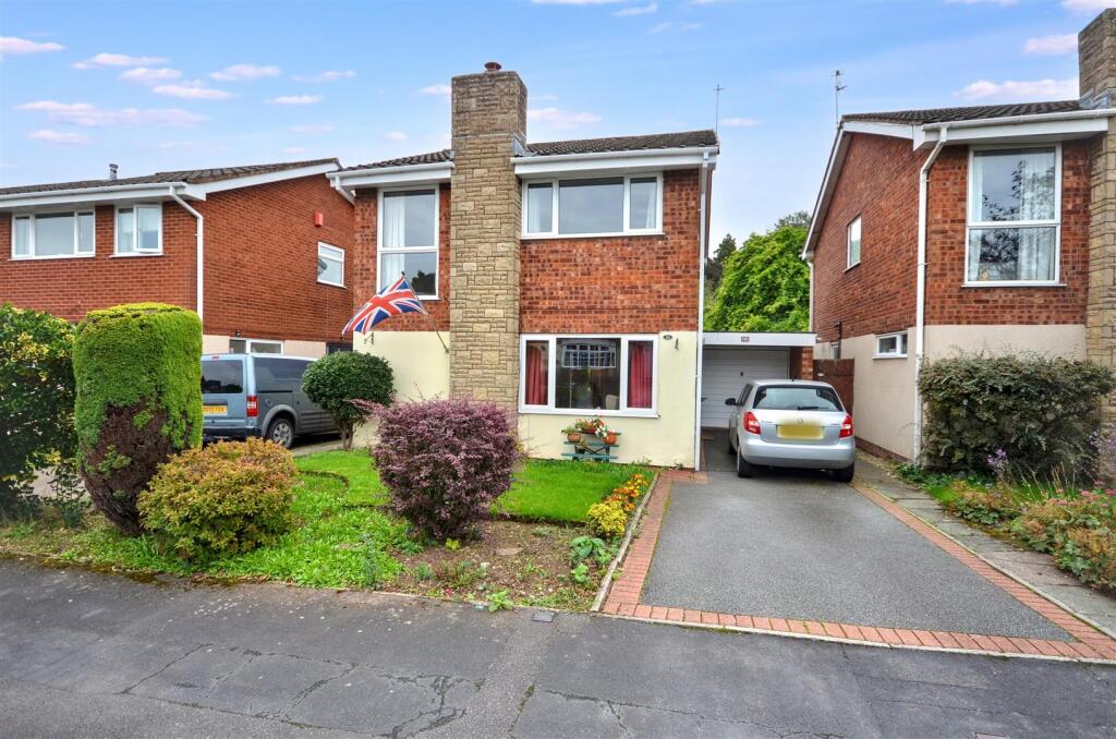 Main image of property: Broomfield Close, Stone