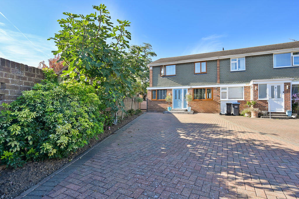 Main image of property: Manor Close, Hatfield 
