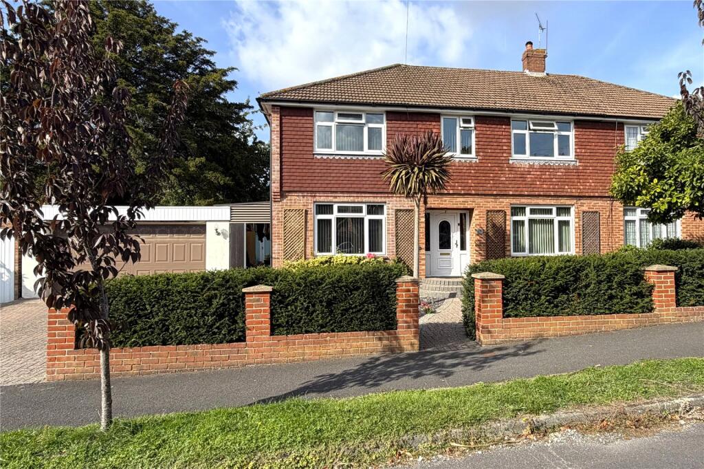 Main image of property: Belmont Grove, Bedhampton, Havant, Hampshire, PO9
