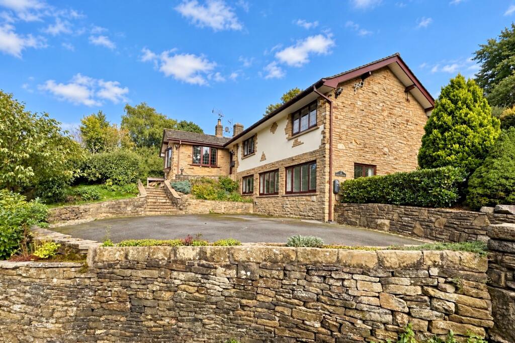 Main image of property: Simmondley Village, Glossop, SK13