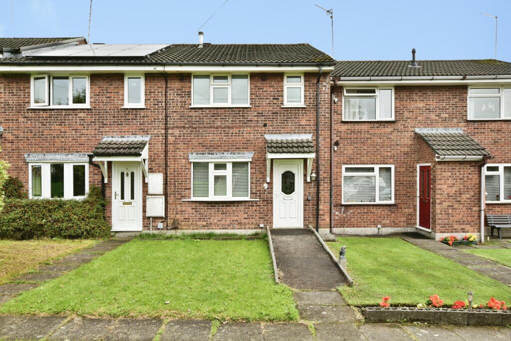 Main image of property: Kenilworth Green, Macclesfield, SK11