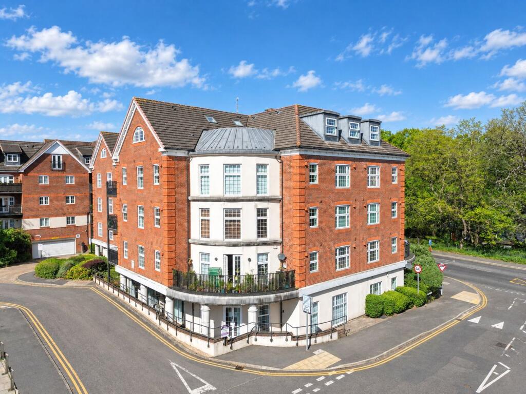 Main image of property: 283 London Road, Camberley, GU15