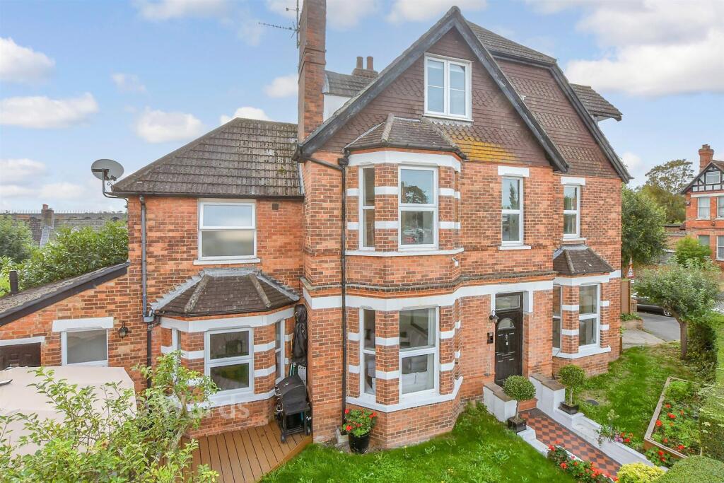 Main image of property: Radnor Park Road, Folkestone, Kent