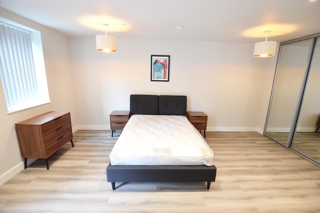 Main image of property: Metal Work , Petersfield Avenue