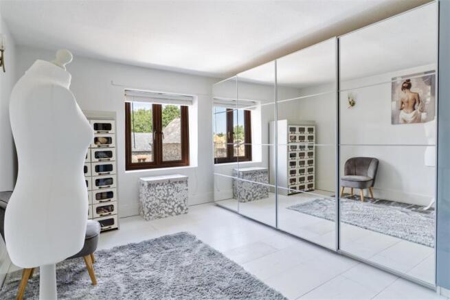 Bedroom Dressing Room.jpg
