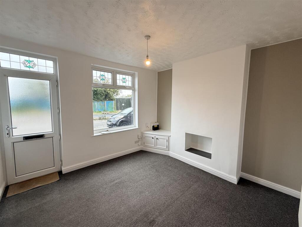 Main image of property: Derby Road, Kirkby In Ashfield