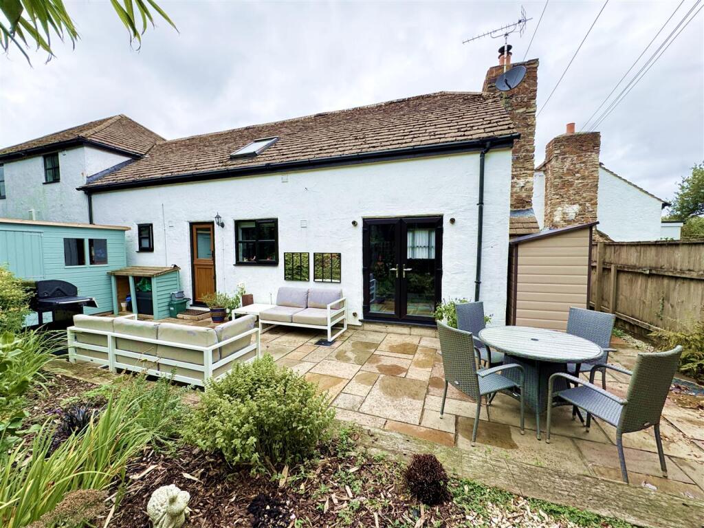 Main image of property: Goonhavern, Truro