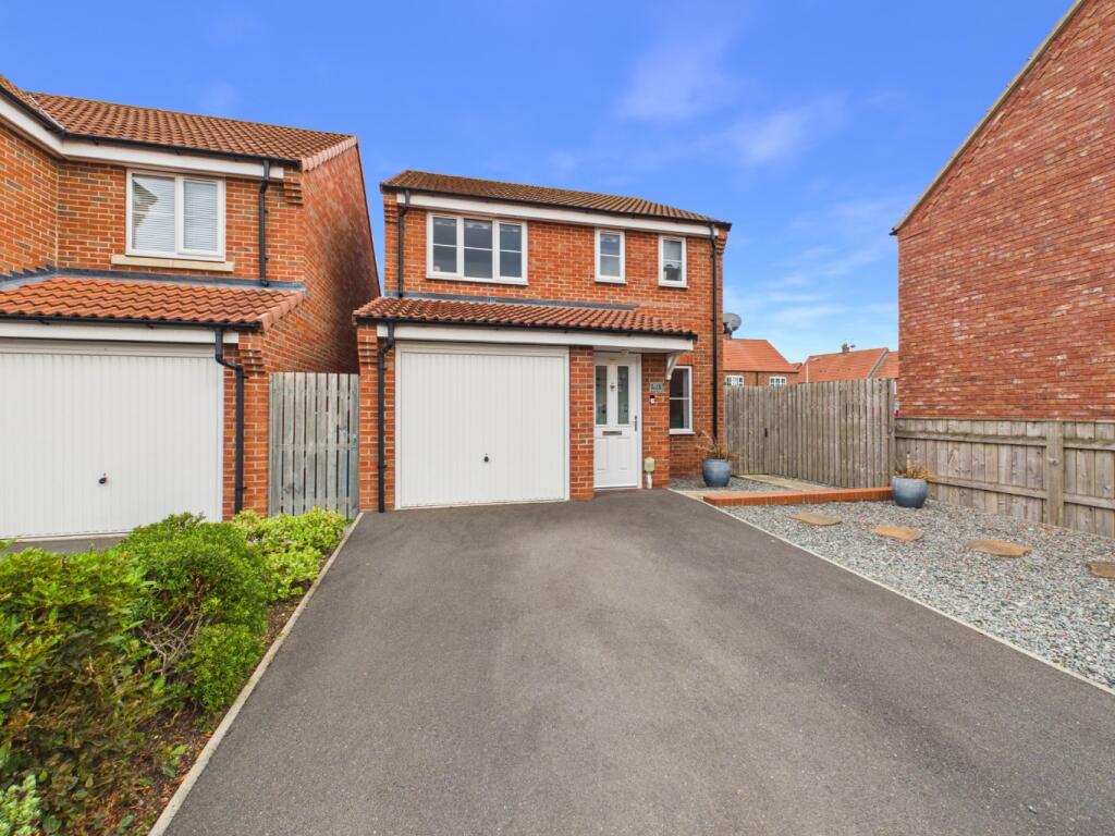 Main image of property: Brockwell Park, Kingswood,  HU7 3FH