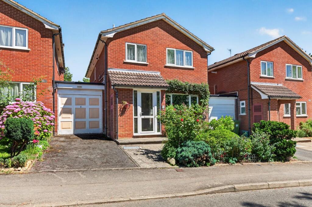 Main image of property: Knighcote Drive, Leamington Spa