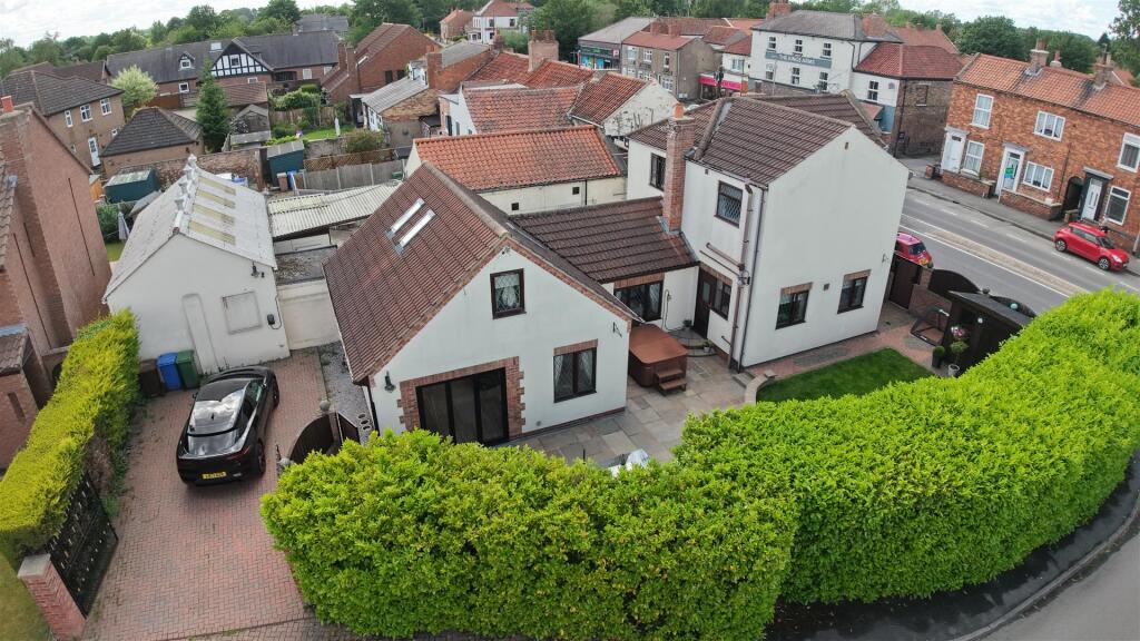 Main image of property: Main Road, Newport