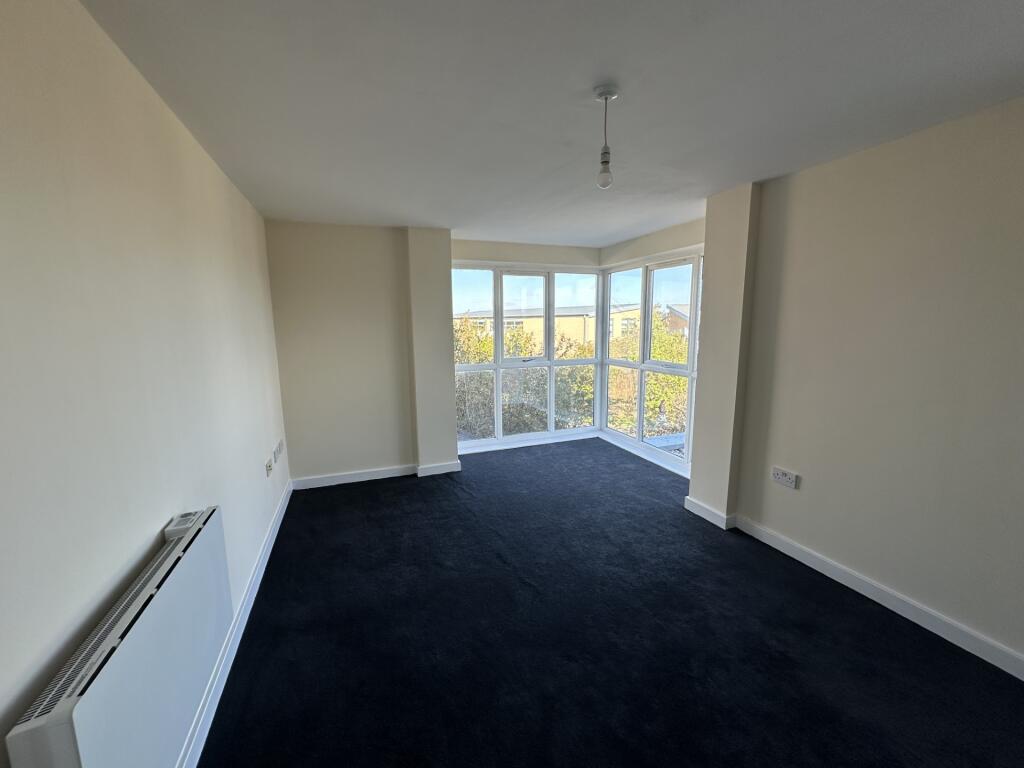 Main image of property: 32 Stewartby Avenue