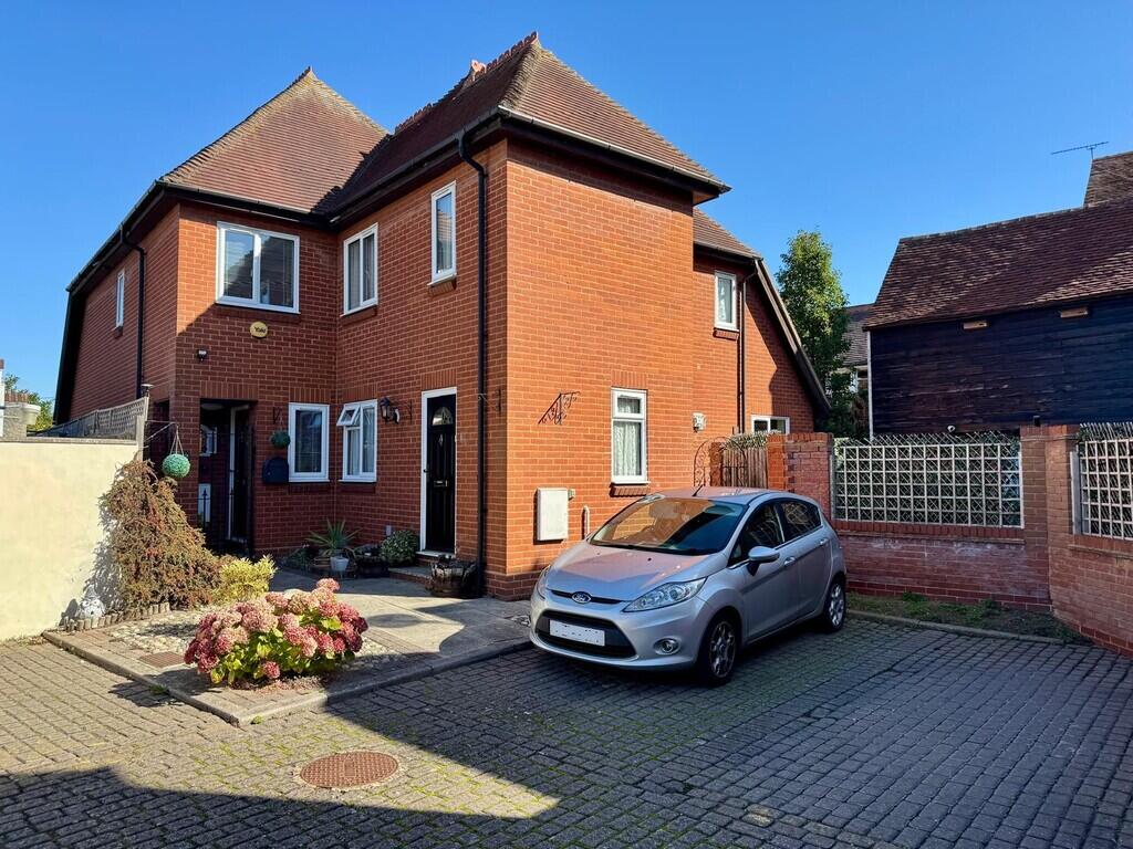 Main image of property: High Street, Burnham-on-Crouch