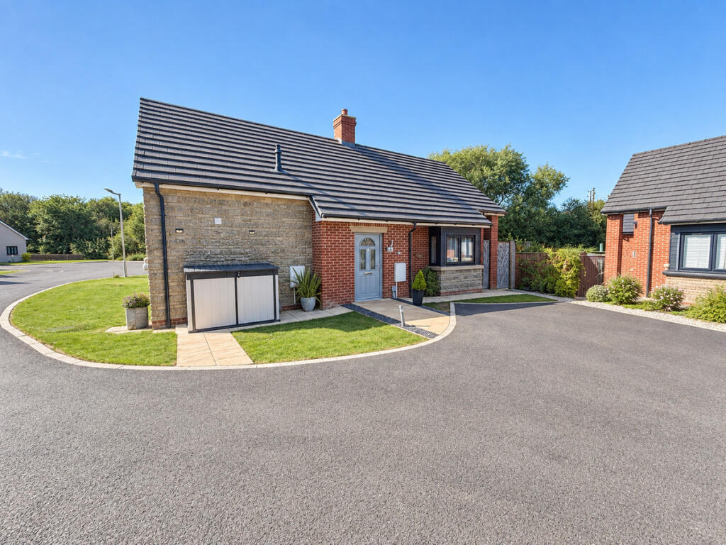 Main image of property: Barnes Road, Swindon, SN3 4