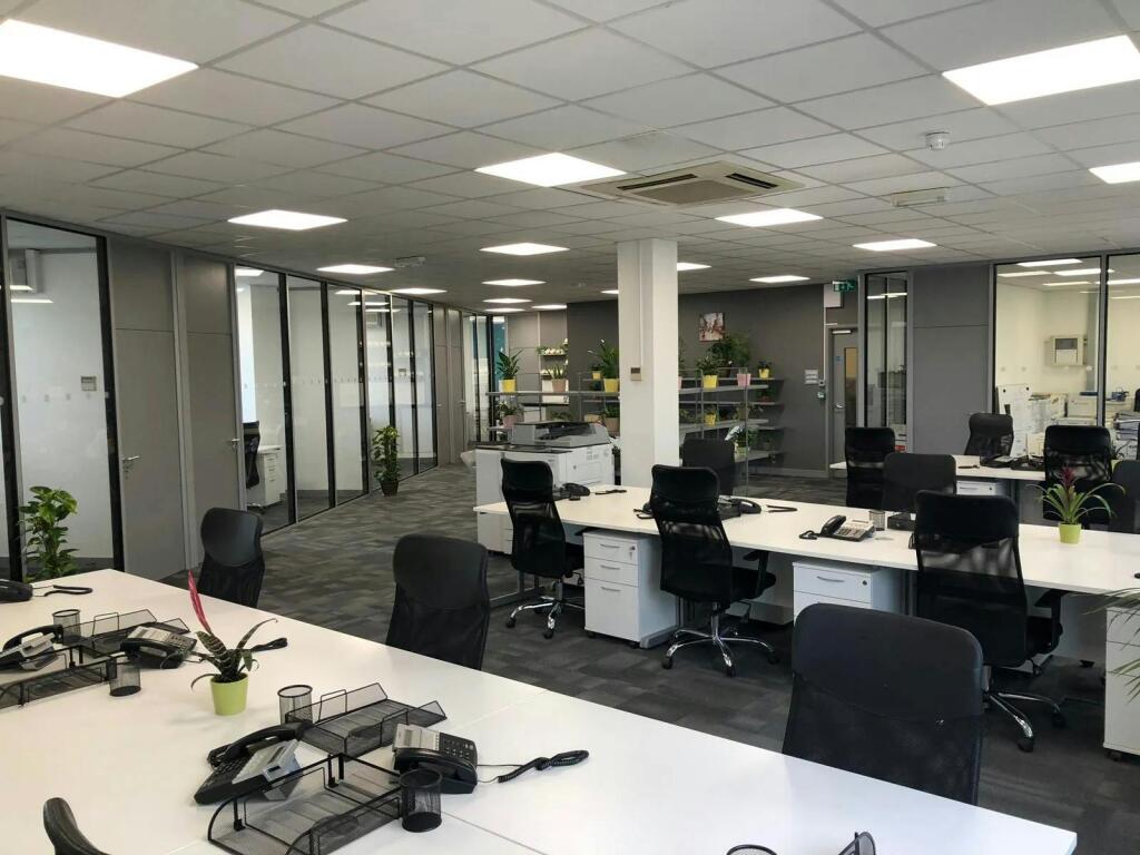 putney-office-private-rooms.jpg.jpg
