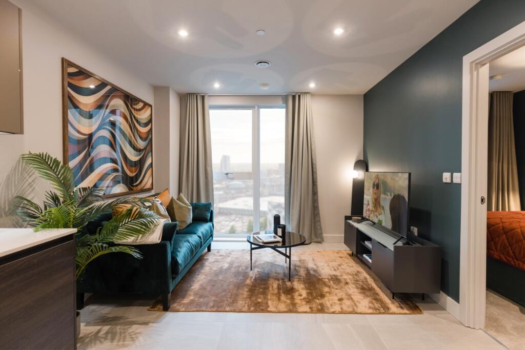 Main image of property: New York Square, SOYO, Quarry Hill, Leeds, LS2 7BT