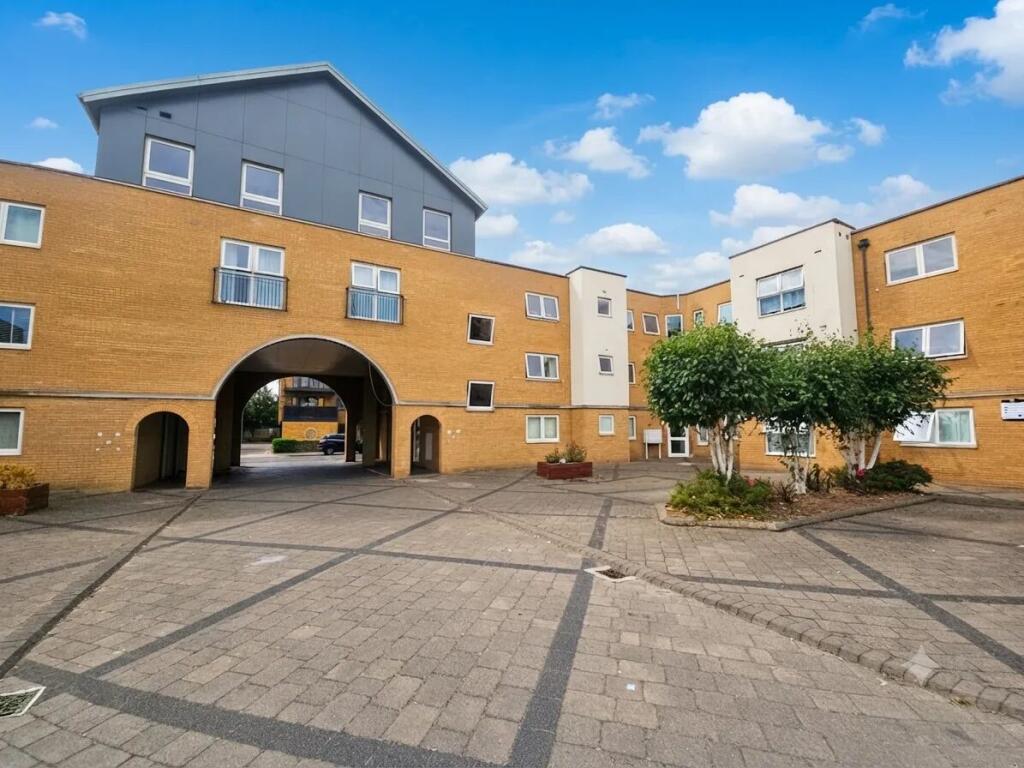 Main image of property: Kenway, Southend on sea, Southend on sea,