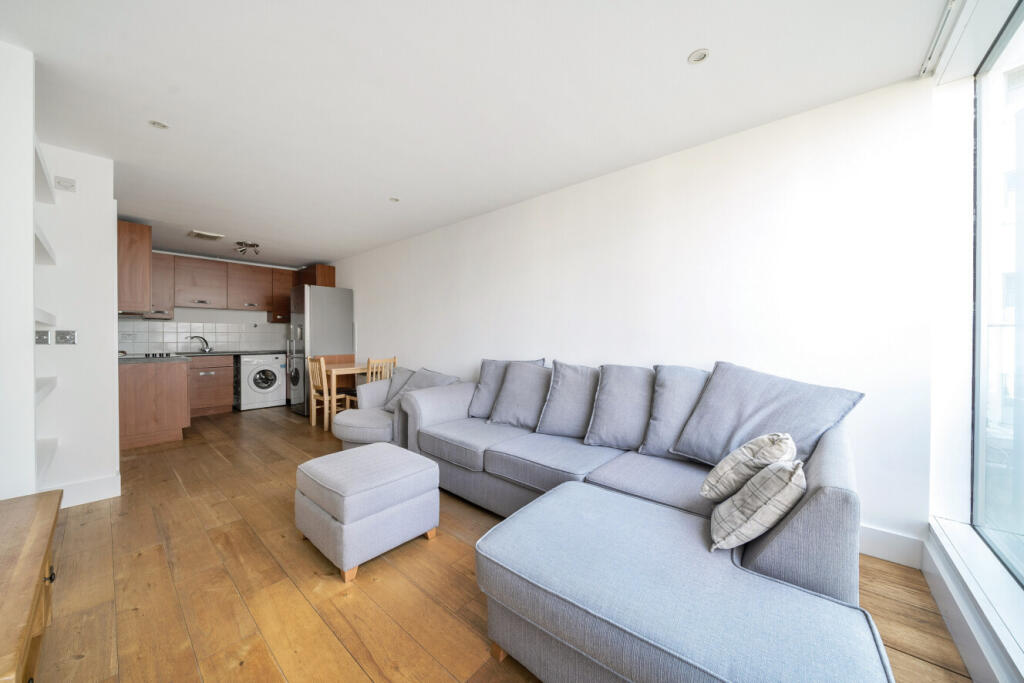 Main image of property: Empire Square, London, SE1