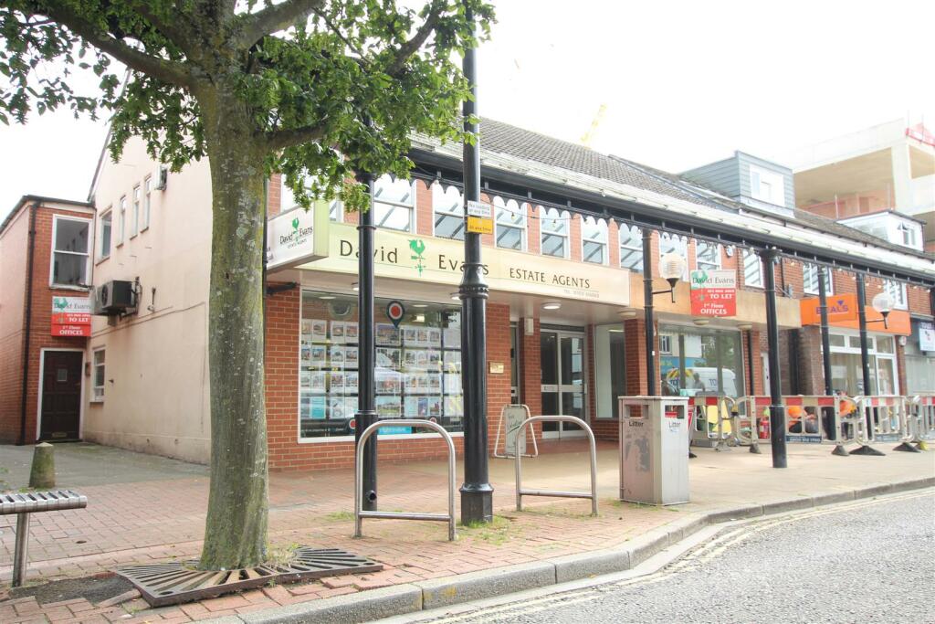Main image of property: High Street, Eastleigh