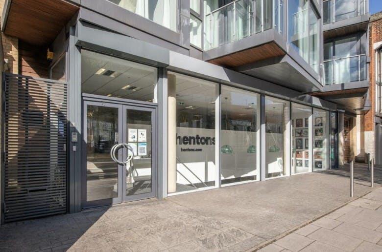 Main image of property: 31 Kentish Town Road, London, NW1 8NL