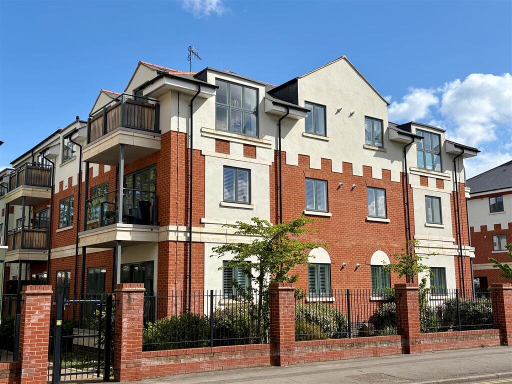 Main image of property: 2 Hansler Grove, East Molesey