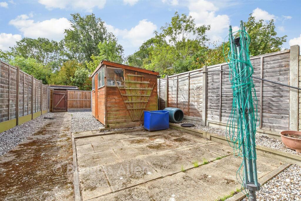 Main image of property: London Road, Wickford, Essex