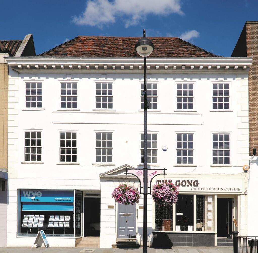 Main image of property: High Street, High Wycombe, HP11