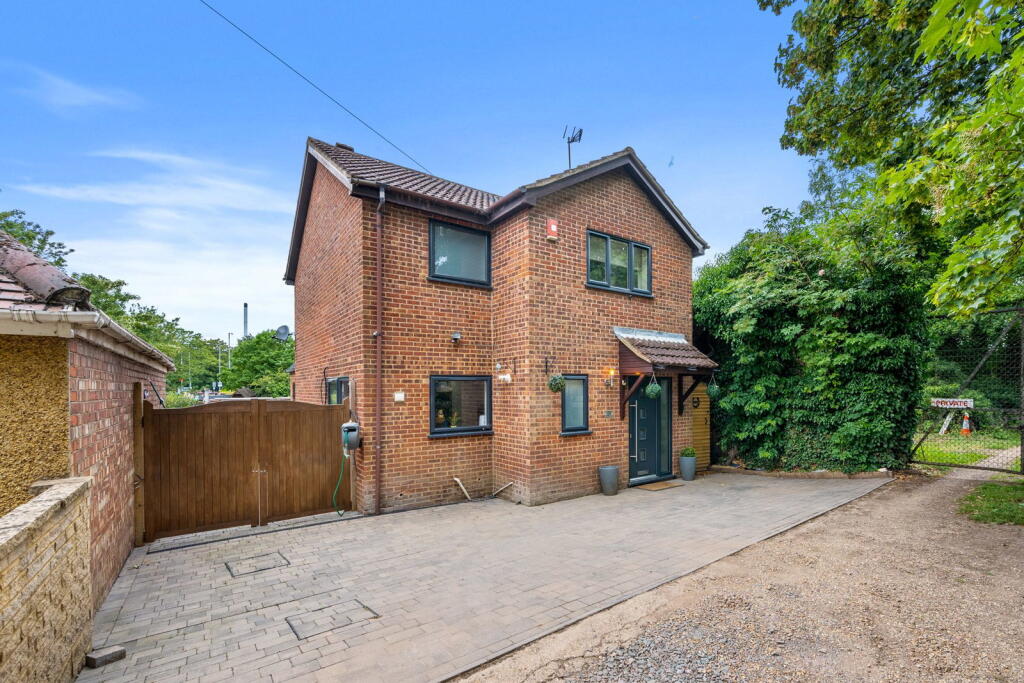 Main image of property: Railway View, Kettering NN16
