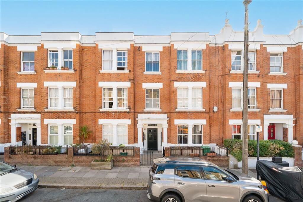 Main image of property: Hargrave Road, Archway