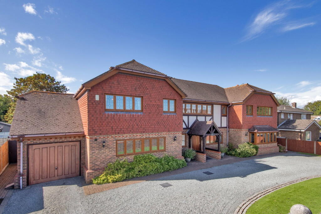 Main image of property: Church Road, Hartley, Kent, DA3 8DW