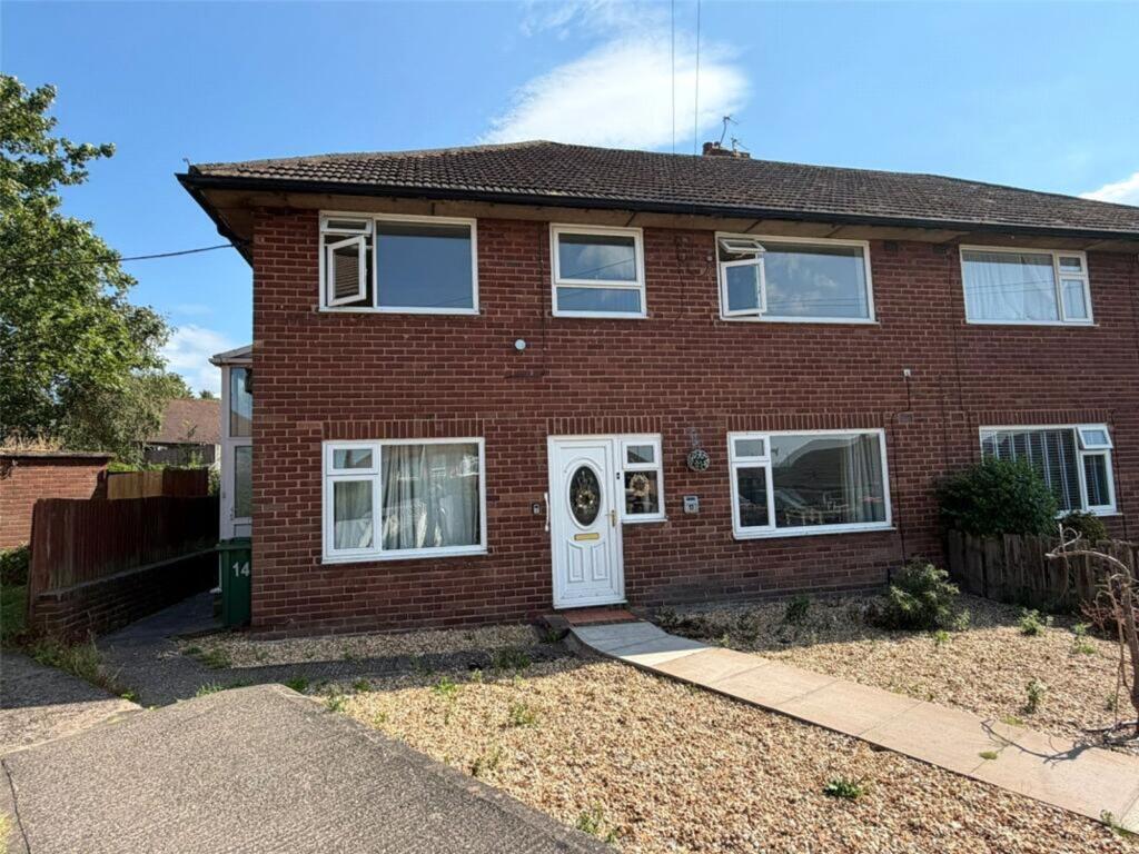 Main image of property: James Close, Trench, TF2