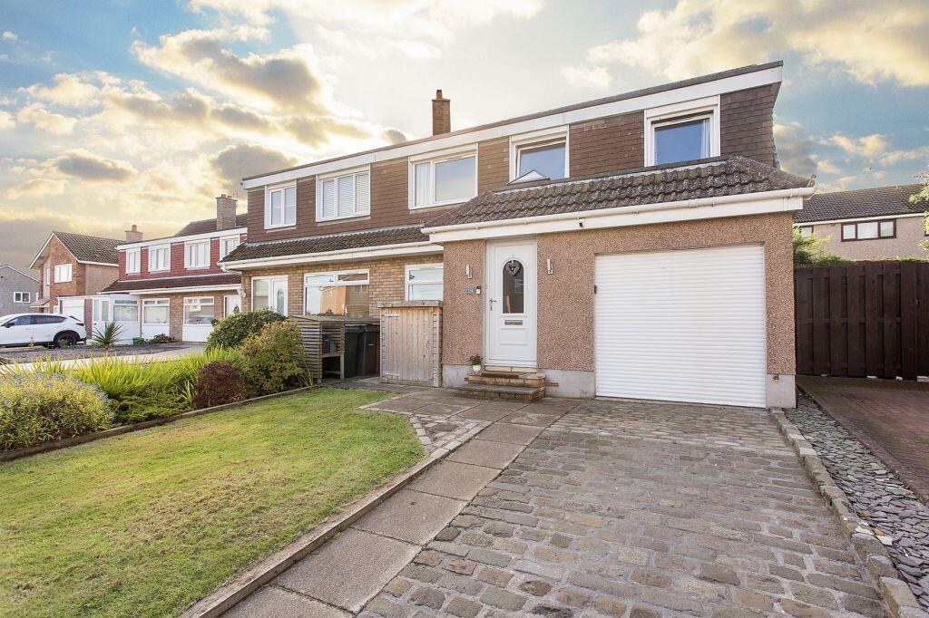 Main image of property: 254 Baberton Mains Drive, Baberton, Edinburgh, EH14 3EB