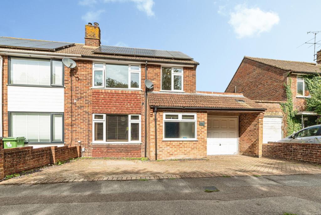 Main image of property: Hawthorn Way, Basingstoke, Hampshire, RG23