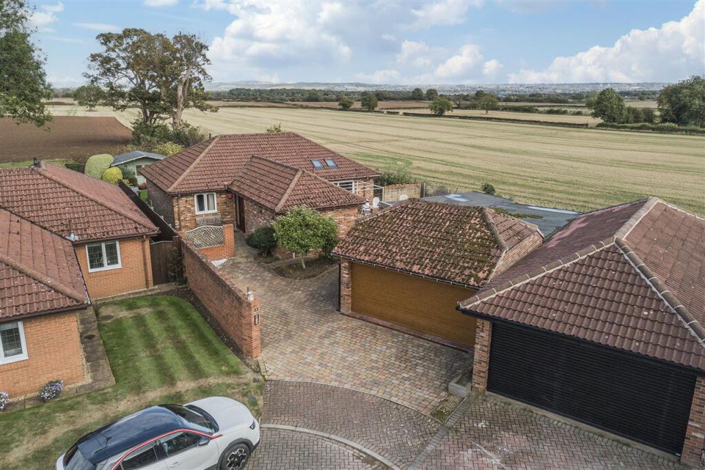 Main image of property: Victoria Gardens, Watnall, Nottingham