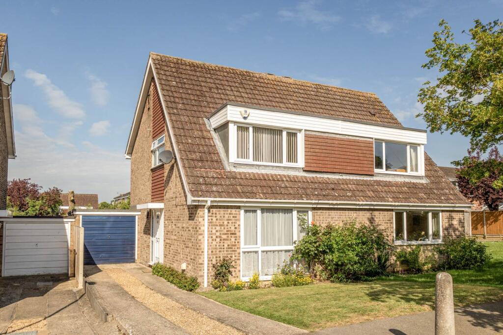 Main image of property: Lincroft, Oakley