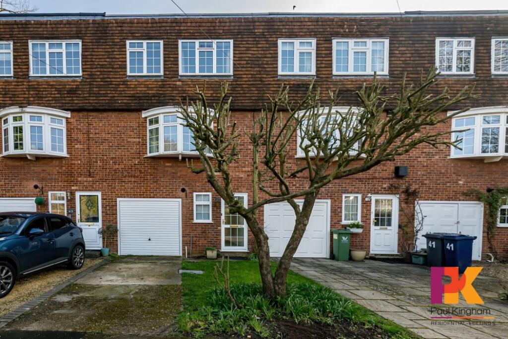 Main image of property: Fieldhead Gardens, Bourne End